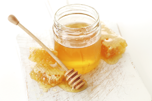 蜂蜜中的肉毒桿菌容易被保存下來