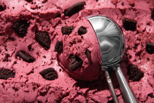 美式冰淇淋口感甜膩，容易造成身體負擔